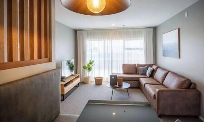 Fitzroy Apartment | The Residence Fitzroy - 3 bedroom Apartment - Sky Tv (Apt 3)