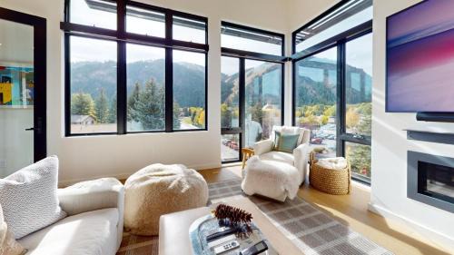 Ketchum House | The Residences at One Twenty Unit 302