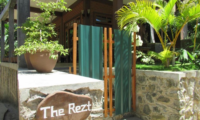 Ambagollapathana Bed & Breakfast | The Rezt