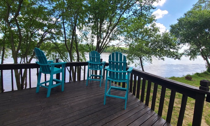 St. Charles House | The River Stables in St. Charles, MO