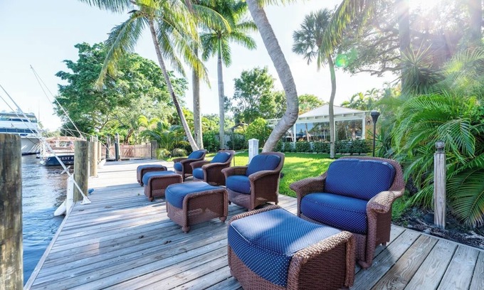 Riverside Park House | The Riverside Retreat #2