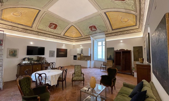 Historical Center House | “The Royal Gallery Loft” in Historical Palace - downtown
