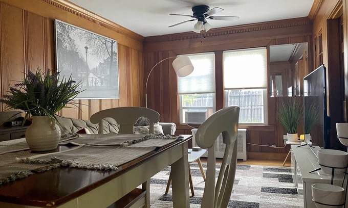 Edgewood Apartment | The Royal Oak of Rhode Island