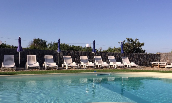 Santa Tecla House | THE RUSTIC POZZILLO FARMHOUSE IN STONE WITH GARDEN AND POOL TO SHARE