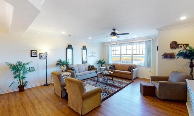 Sandbridge Apartment | The Sandbridge Dunes - Il Mare 111
