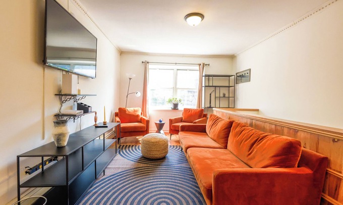 Crown Heights House | The Schenectady House - Unit 2 Single Occupancy/Shared Bath & Common Areas