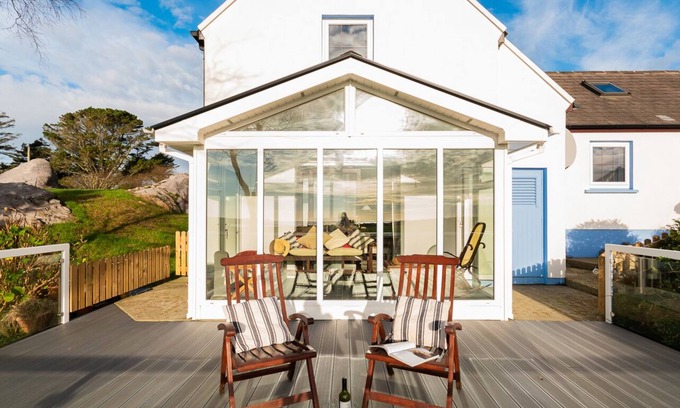 Goleen Cottage | THE SCHOONER, family friendly, with open fire in Goleen, County Cork