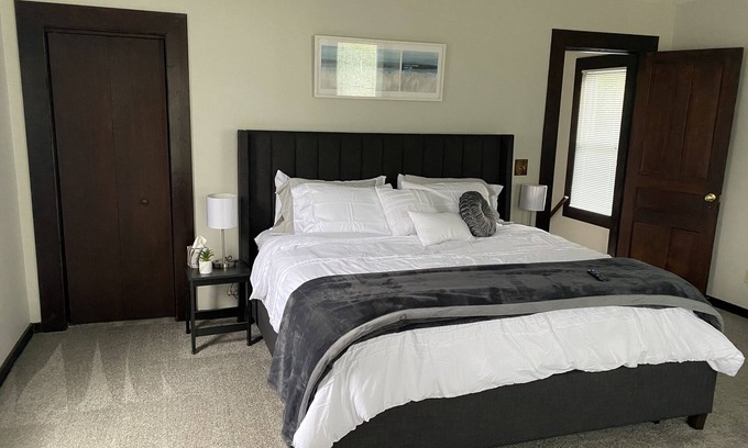 Dayton House | The Seabreeze