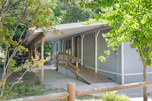 Kernville House | The Sequoia House