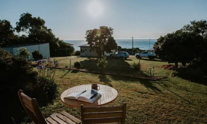 Skenes Creek House | The Shack - Previously Hosted by Josh and Jenna