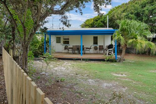 Rainbow Beach House | The Shack Rainbow Beach - Pets Welcome - Fully Fenced - Close to Beach