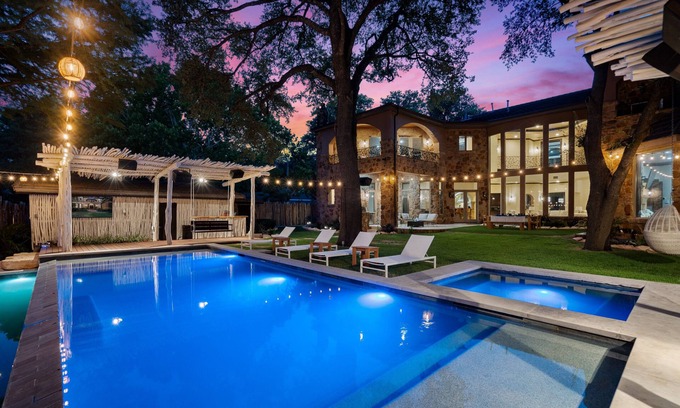 Manana West House | The Shore on Lake Austin