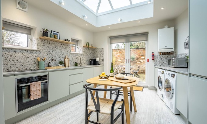 Fulford Cottage | The Smithy - sleeps 2 guests in 1 bedroom
