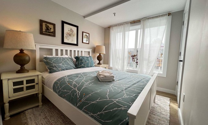 Downtown Apartment | The Smokestacks, Authentic NS Experience