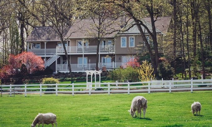 Madison House | The Speckled Hen Inn B&B