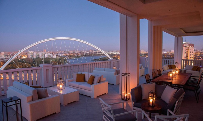 Nur-Sultan Hotel | The St. Regis Astana