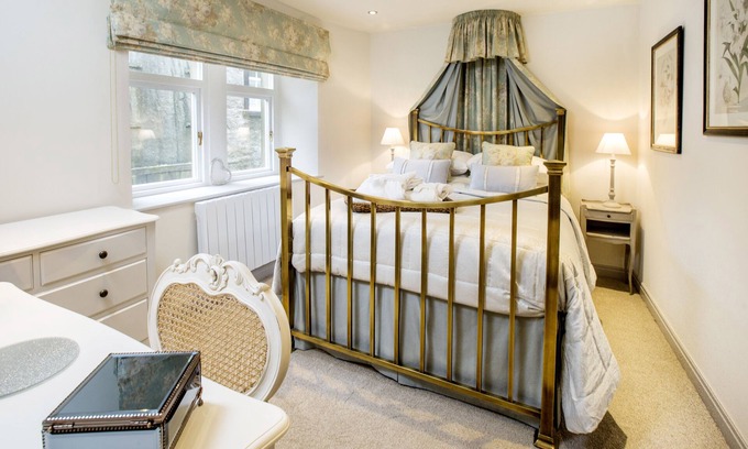 Giggleswick Apartment | THE STABLES - converted one bedroom apartment dating back to 1870