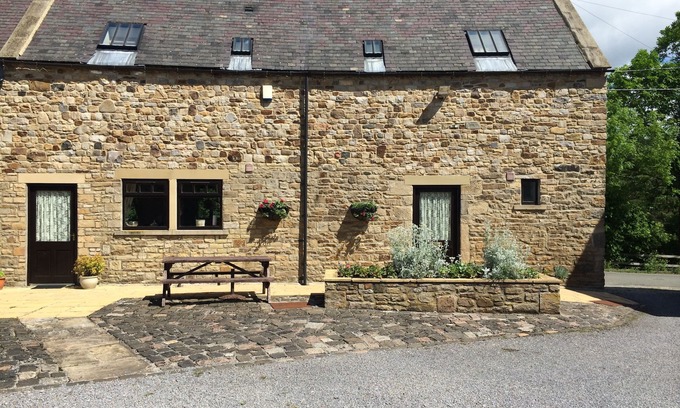 Frosterley House | The Stables. Cosy barn conversion ideal for families and pets welcome. Sleeps 7