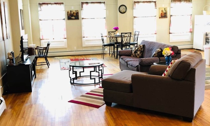 Guild Apartment | The Studio at 57 Main *10 Mins to Sunapee