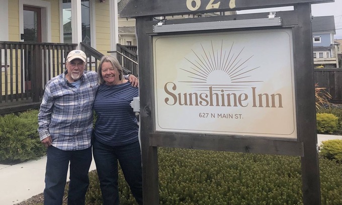 Fort Bragg House | The Sunshine Inn. nA Fully ADA Compliant Property