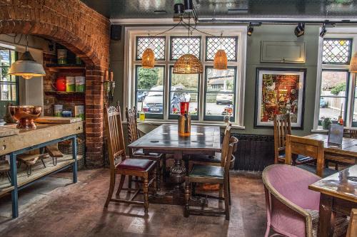 Chiddingfold Bed & Breakfast | The Swan Inn