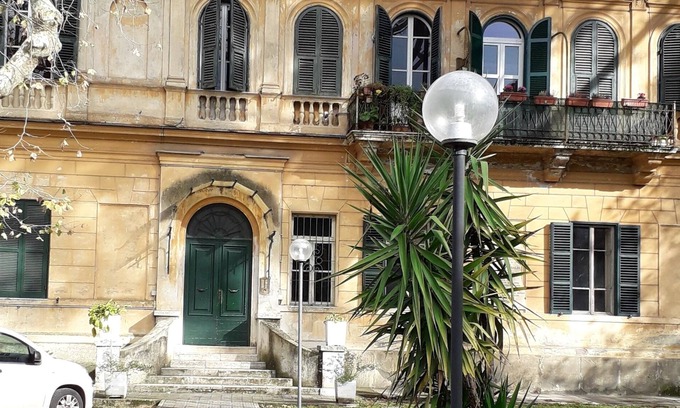 Frascati Apartment | "THE THOUSAND": Historical apartment in Frascati