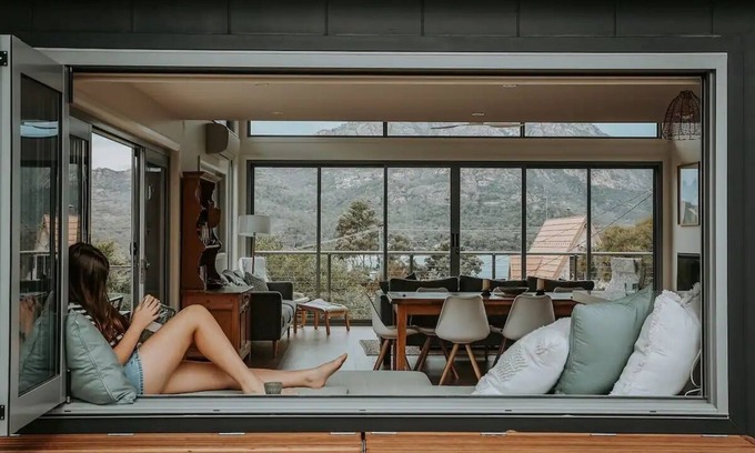 Coles Bay House | The Tides - Luxury Accommodation in Coles Bay