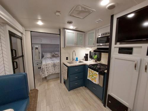 Tampa Apartment | The Torres' Camper Experience!