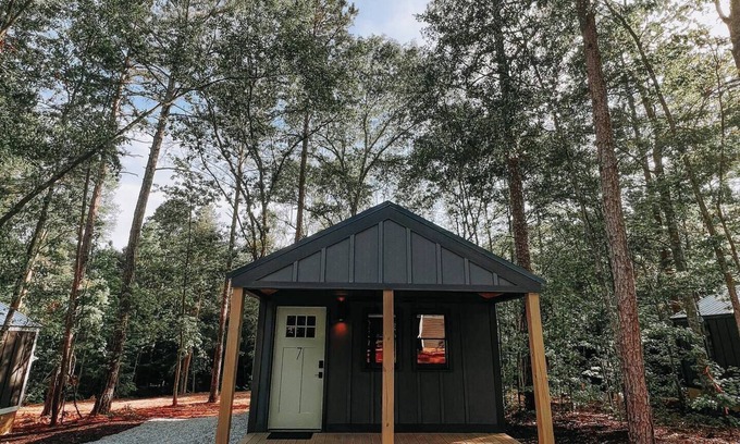 Hartwell RV Rental | The tranquility of the woodlands is where you'll find Hartwell Cabins and RVs