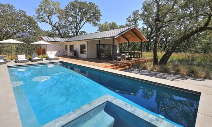 Glen Ellen Villa | The Ultimate Couples Retreat