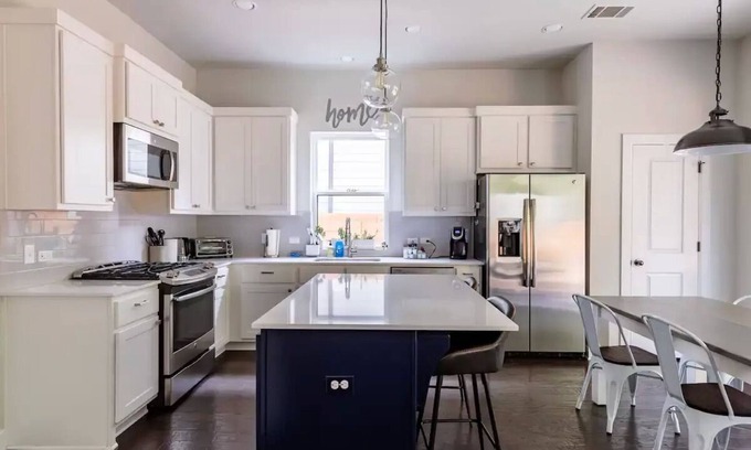 Holly House | The ultimate East Side sanctuary