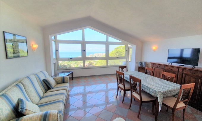 Tropea Apartment | “The Uncle Michele Penthouse”