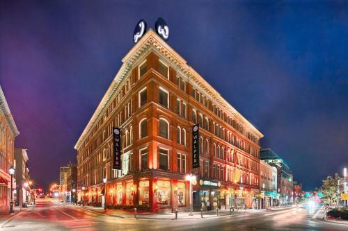 Kitchener Hotel | The Walper Hotel, part of JdV by Hyatt