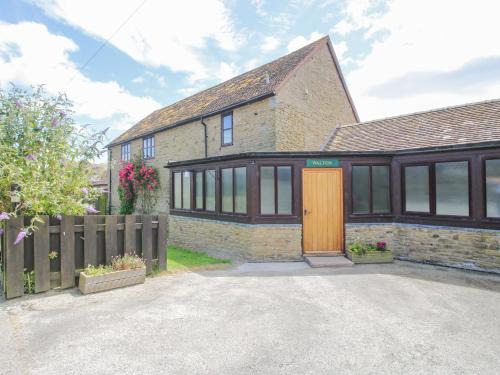 Craven Arms House | The Walton