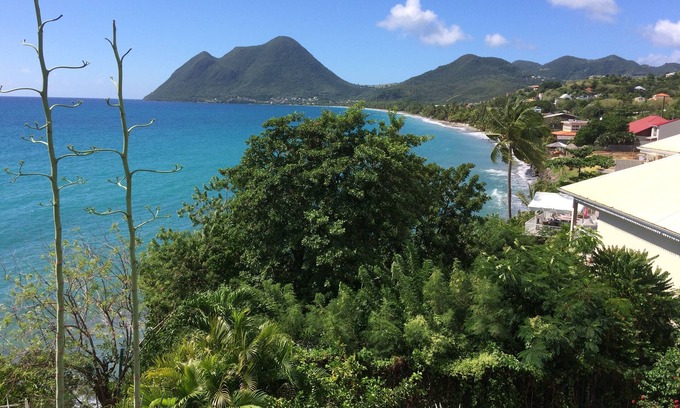 Tartane Apartment | THE WATERFRONT VIEW OF EXCEPTION, COMFORT, DECOR, WIFI