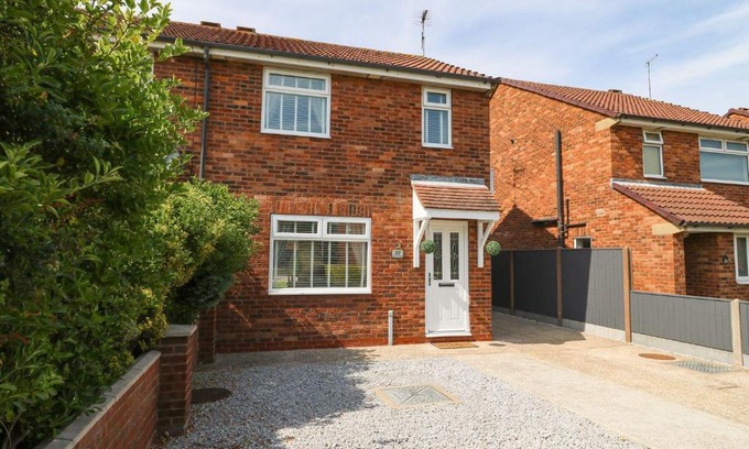 Hornsea House | The Whyte Retreat