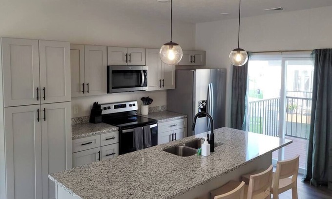 Elkhorn House | The Wildflower at Coventry Rows