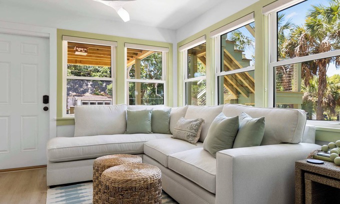 Folly Beach Condo | The Woods | Broderick @ Dellawisp 1 Block to Beach