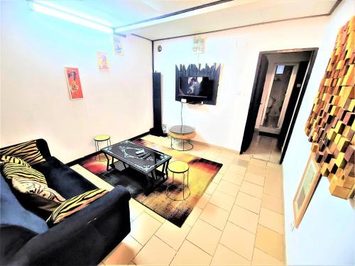 Yaounde Apartment | The Yafé Bastos 12