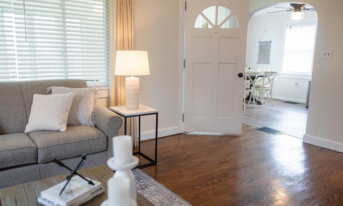 Quarryville Cottage | The Yellow House :Buggies Clip-Clop By
