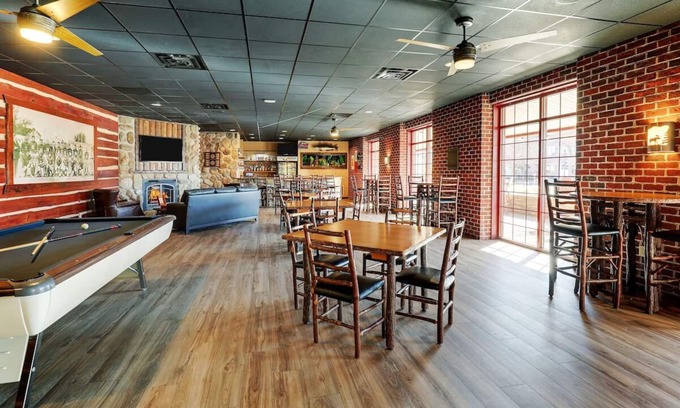 Moline Hotel | Theme Suite, Stoney Creek Quad Cities, Fireplace, Whirlpool | 2 Units