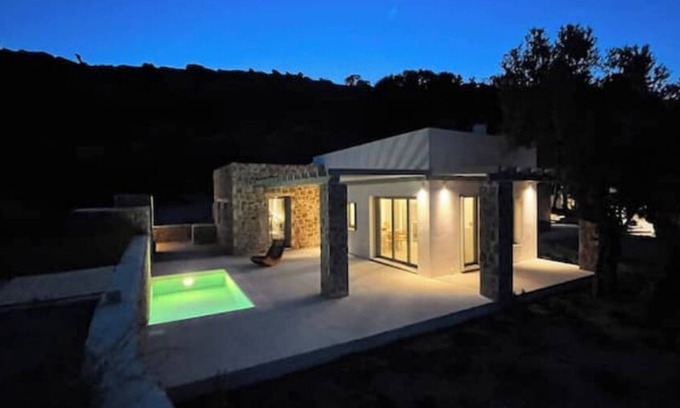 Skiros House | Themis Homes Karpo, 1 of 3 cottages each with plunge pool on a private propertyn