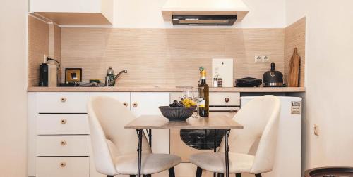 Old Town Apartment | Theotoki Studio 2