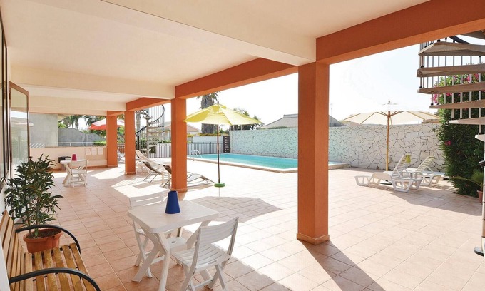 Caucana-finaiti-casuzze-finaiti Nord Apartment | These 6 recently built, simply furnished apartments are located about 300m from the sea.