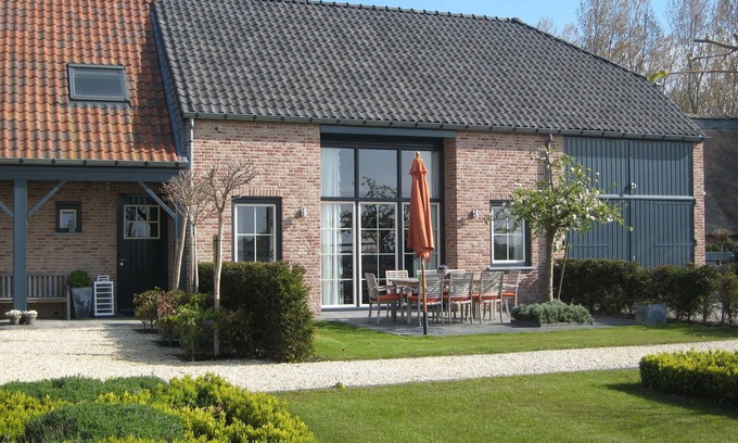 Zuidzande House | These two holiday homes built in 2006.