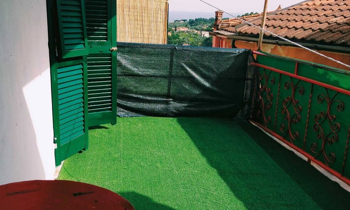 Pitelli Apartment | Third floor apartment in the historic center