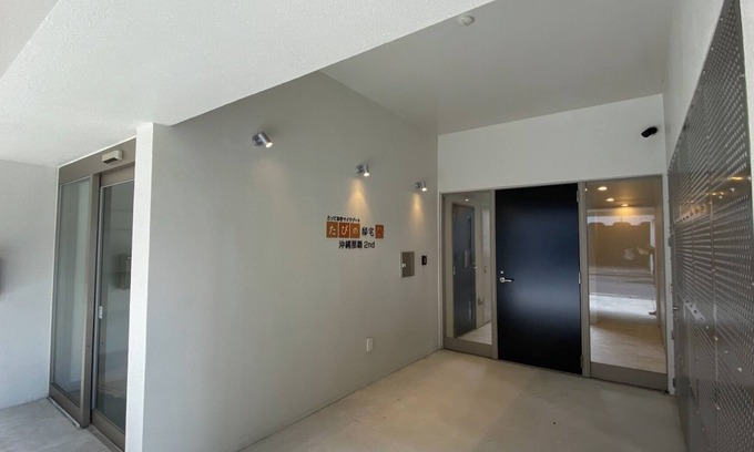 Matsuyama Apartment | This 4bedroom condominium has an entire floor wit/Naha Okinawa