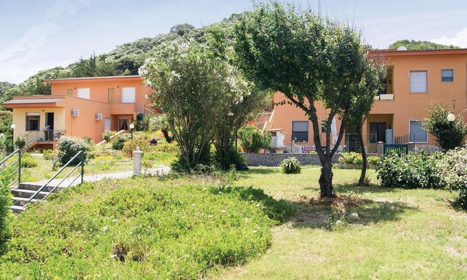 Castelsardo Apartment | This apartment is located in a residential complex in front of the tourist port of Castelsardo, in S