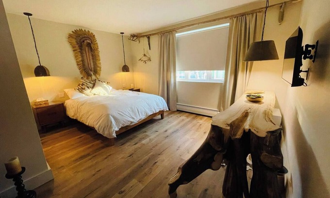 Girardville Bed & Breakfast | This bnb is a 1 bedroom(s), 1 bathrooms, located in Girardville, QC Canada.