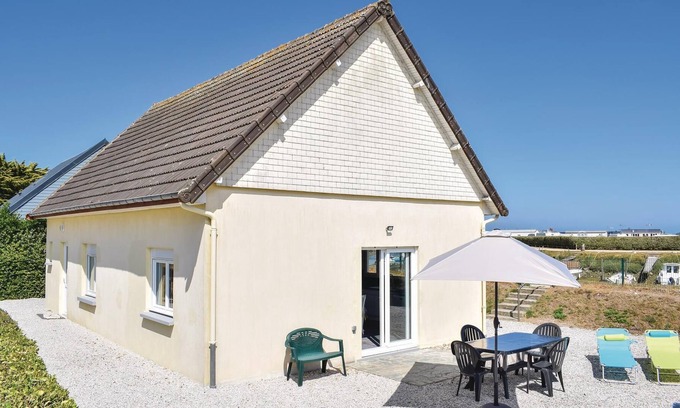 Lestre House | This charming, modern and bright cottage is located 20 km from Valognes and is perfect for a success